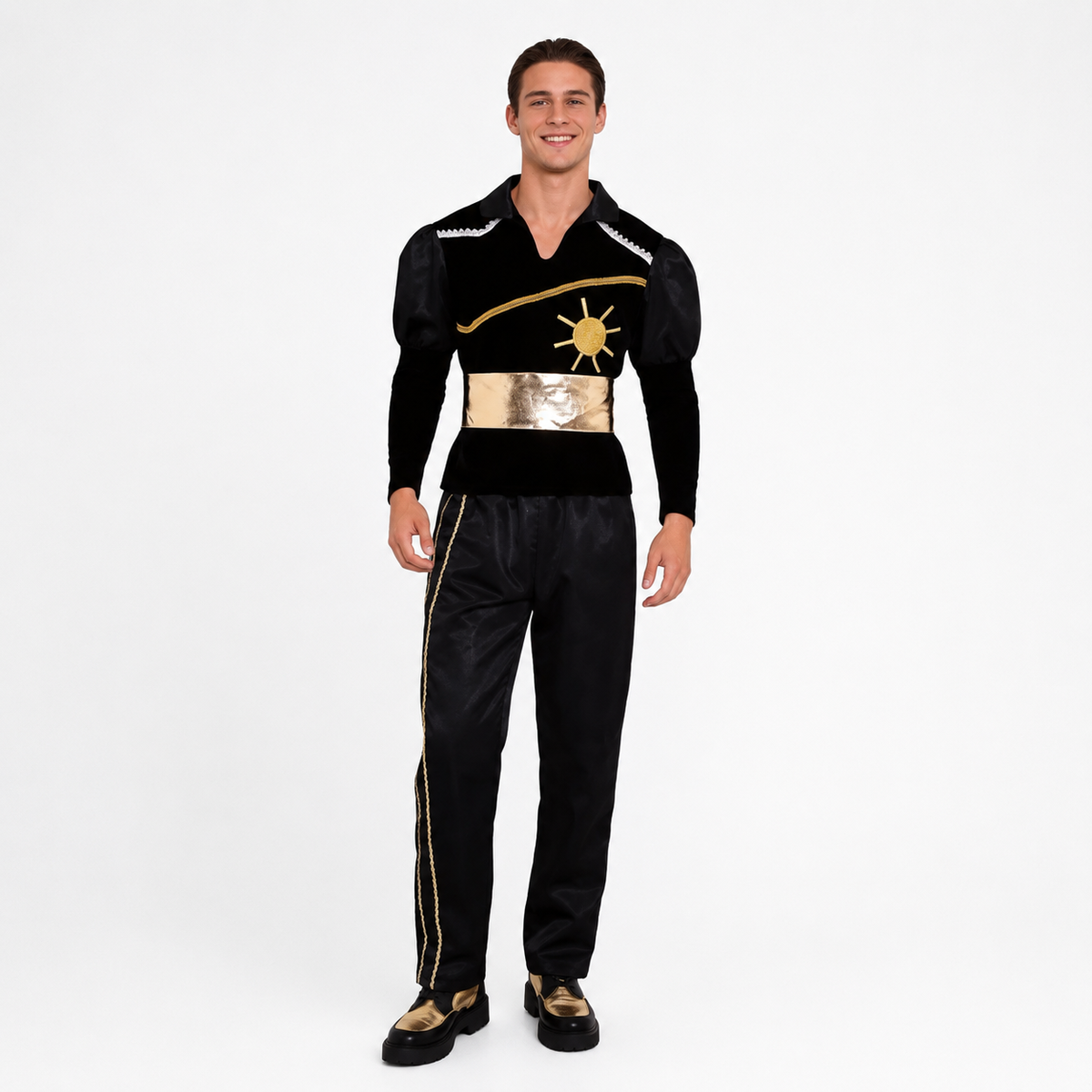 Traje Caporal hombre negro con detalles dorados vista frontal